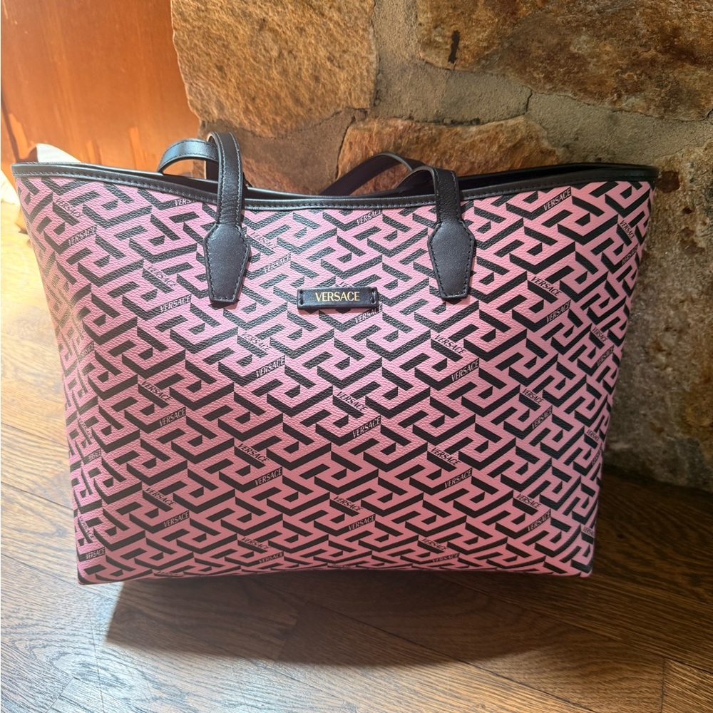 NEW Versace Geometric Pink and Black Tote with dust bag NWT AUTHENTIC - Picture 6 of 17